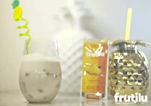 Frutilu recept: Pina Colada koktajl brez alkohola (2 sestavini)