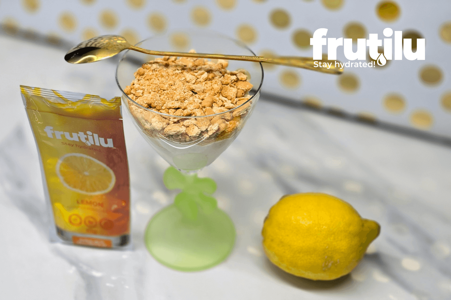 Frutilu recept: Beljakovinski cheesecake v kozarcu brez peke